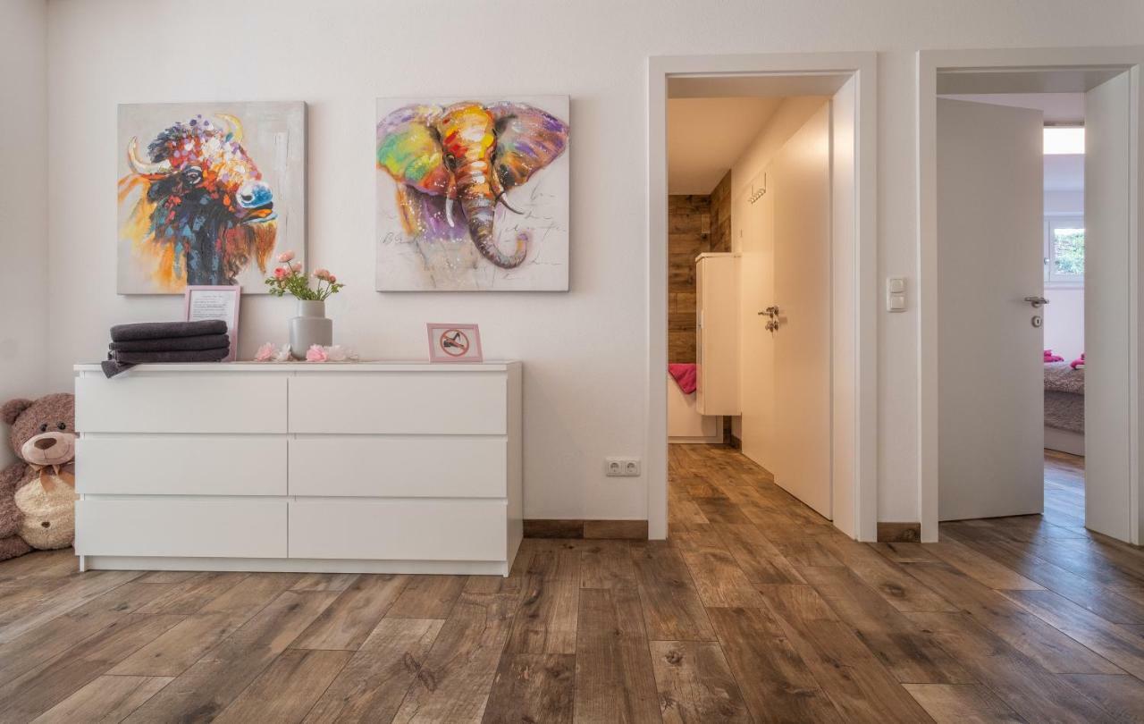 Moderne Souterrain-Wohnung Anif Ngoại thất bức ảnh